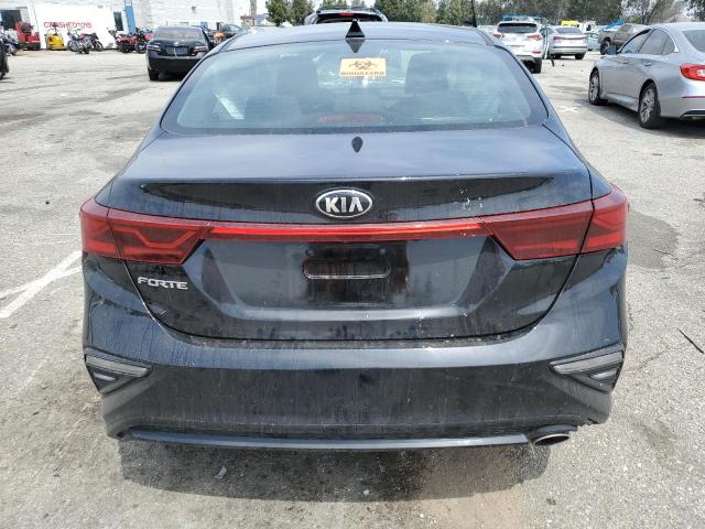 3KPF24AD8KE118756 KIA FORTE FE