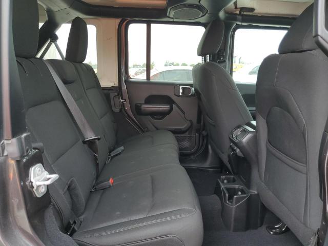 1C4HJXDN1JW203931 Jeep Wrangler Unlimited Sport
