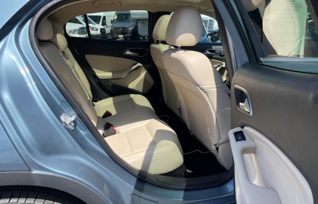 2015 MERCEDES-BENZ GLA 250 - WDCTG4EB7FJ154972