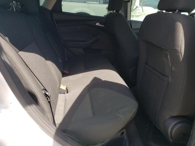 1FADP3F24GL216214 Ford FOCUS SE