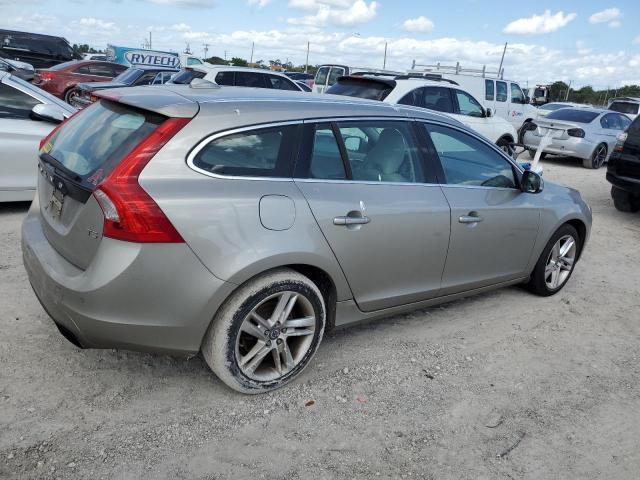 2015 VOLVO V60 PREMIE YV140MEK2F1241350