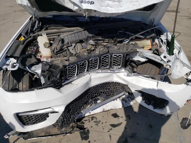 1C4RJHEG8N8576355 Jeep Grand Cherokee Summit