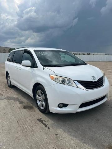 2013 Toyota Sienna LE