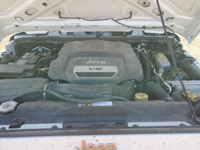 1C4BJWDG8GL204909 Jeep Wrangler Unlimited Sport