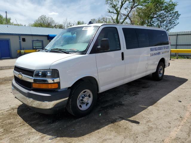 Salvage cars for sale from Copart Wichita, KS: 2017 Chevrolet Express G3500 LT