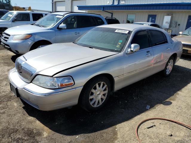 2009 Lincoln Town Car Signature Limited