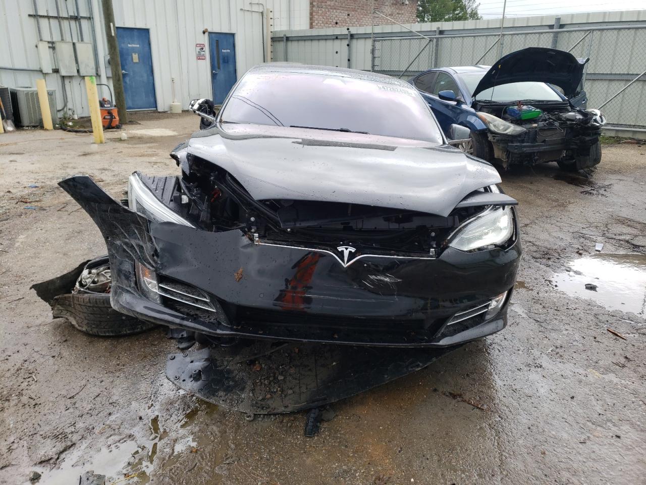 2020 Tesla Model S vin: 5YJSA1E49LF409871