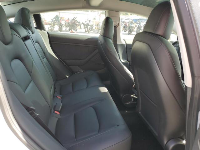 5YJ3E1EA4PF398542 Tesla MODEL 3