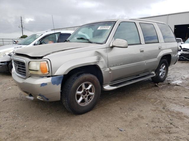 2000 Cadillac Escalade Luxury