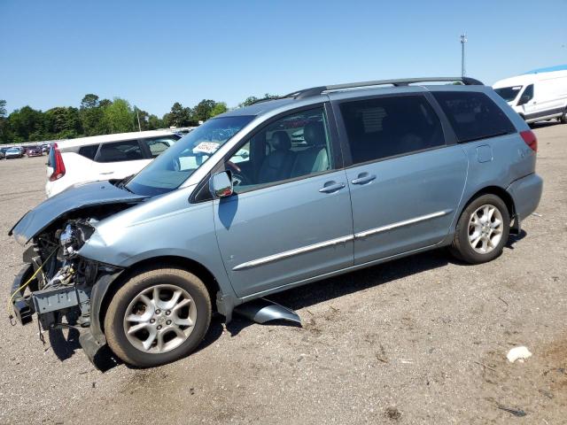 2004 Toyota Sienna XLE