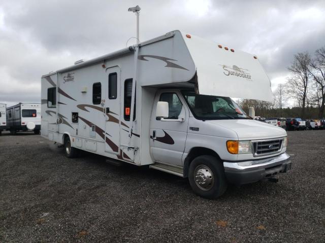 Salvage cars for sale from Copart Bowmanville, ON: 2007 Ford Econoline E450 Super Duty Cutaway Van