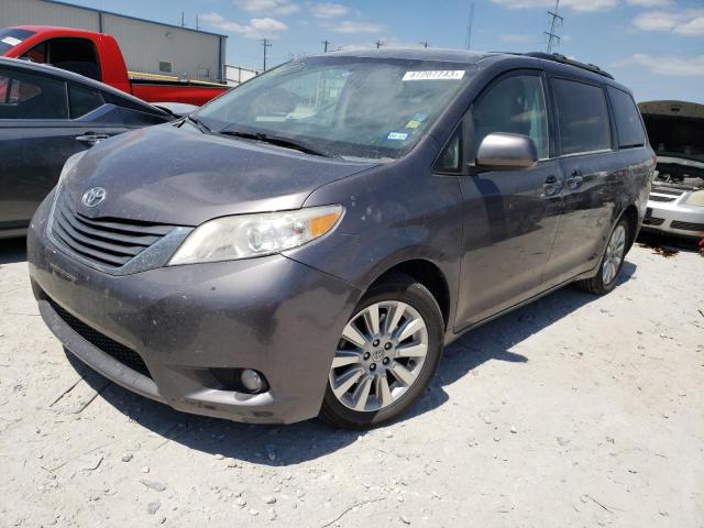 2013 Toyota Sienna XLE