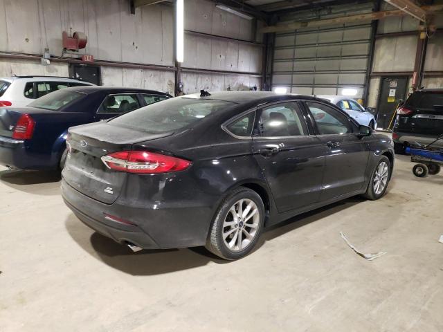 3FA6P0HD2KR102633 2019 FORD FUSION, photo no. 3