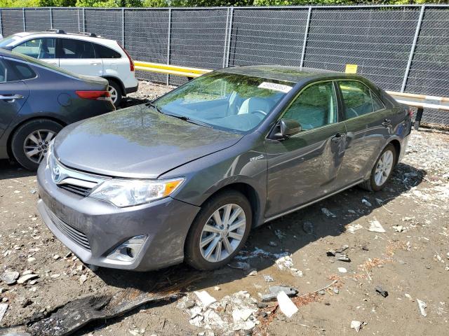 2013 Toyota Camry Hybrid 