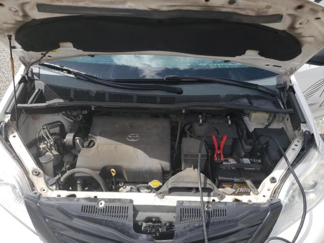 5TDZK3DC7FS599881 Toyota SIENNA