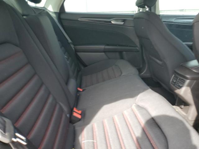 3FA6P0H90GR183585 Ford FUSION SE