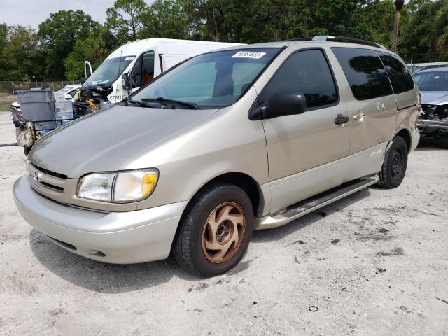 2000 Toyota Sienna LE