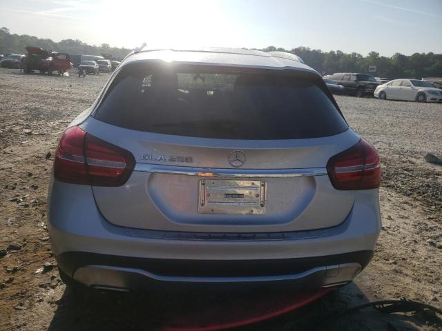 2019 MERCEDES-BENZ GLA 250 - WDCTG4EB8KJ580390