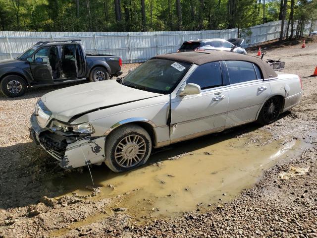 2007 Lincoln Town Car Signature Limited