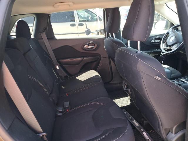 1C4PJMCB3FW595139 Jeep Cherokee Latitude