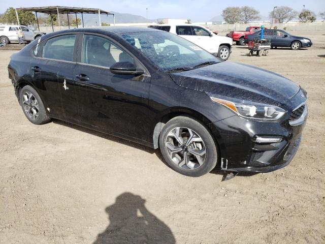 3KPF24AD1ME367323 KIA FORTE FE
