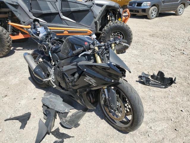 2011 SUZUKI GSX750 - JS1GR7MA7B2104471