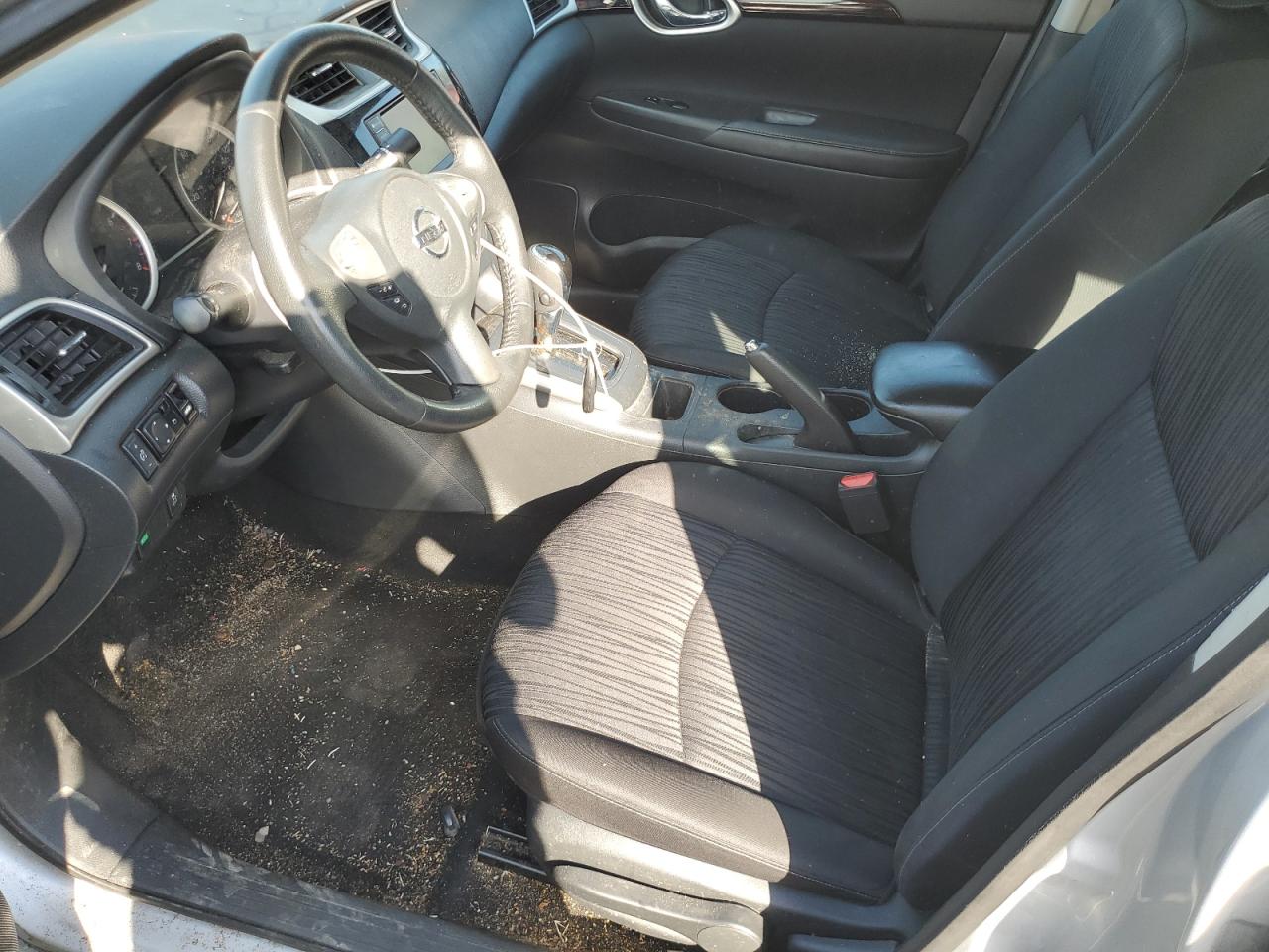 3N1AB7AP5KY256892 NISSAN SENTRA 2019
