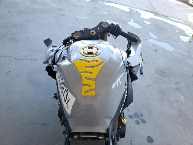 2019 SUZUKI GSX-R600 - JS1GN7FA7K7100772
