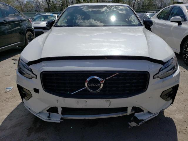 2022 VOLVO S60 B5 MOM - 7JRL12TZ4NG172595