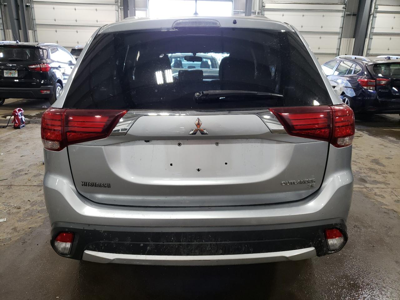 2016 Mitsubishi Outlander Se vin: JA4AD3A39GZ027216