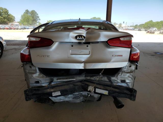 KNAFX4A8XE5156748 KIA FORTE EX