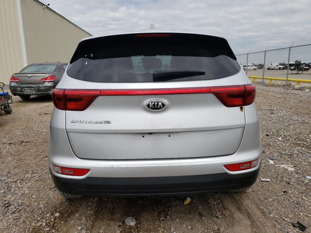 KNDPM3AC4K7516983 2019 Kia Sportage Lx