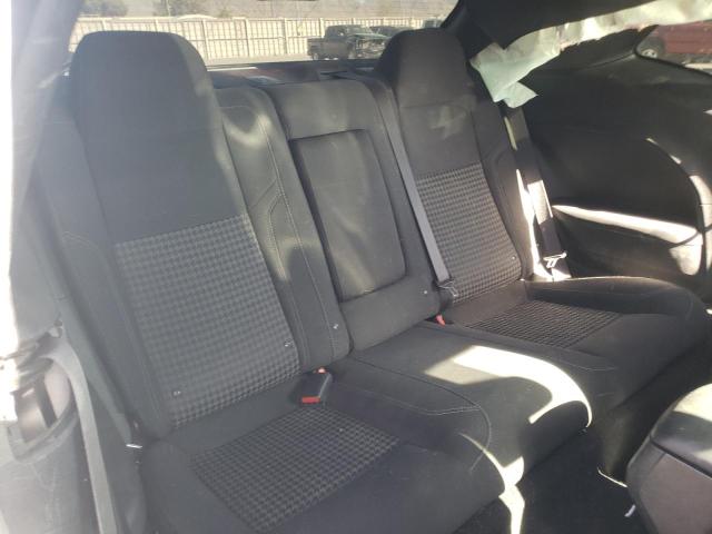 2C3CDZAG2KH737379 Dodge Challenger Sxt