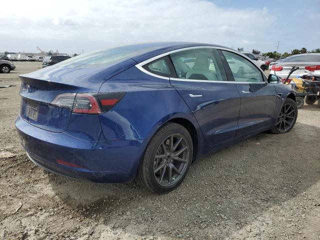 5YJ3E1EAXKF429379 Tesla MODEL 3