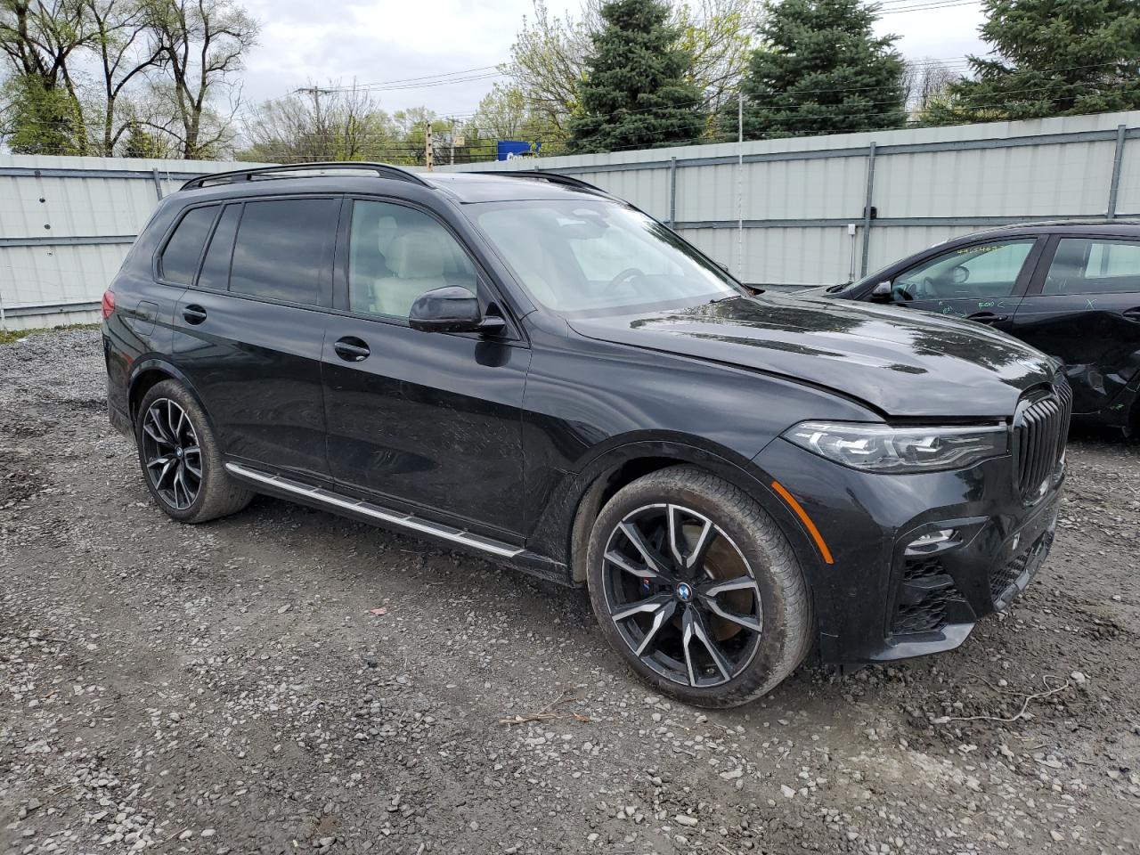 5UXCW2C01N9M67643 2022 BMW X7 xDrive40I