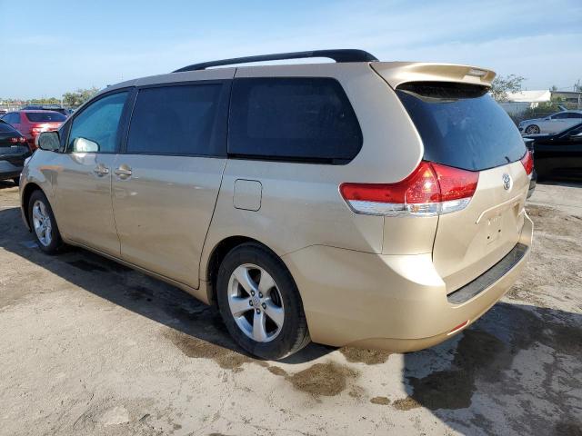 5TDKK3DC5CS272294 2012 TOYOTA SIENNA - Image 2