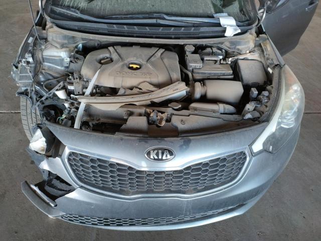 KNAFX4A68G5560312 KIA FORTE LX