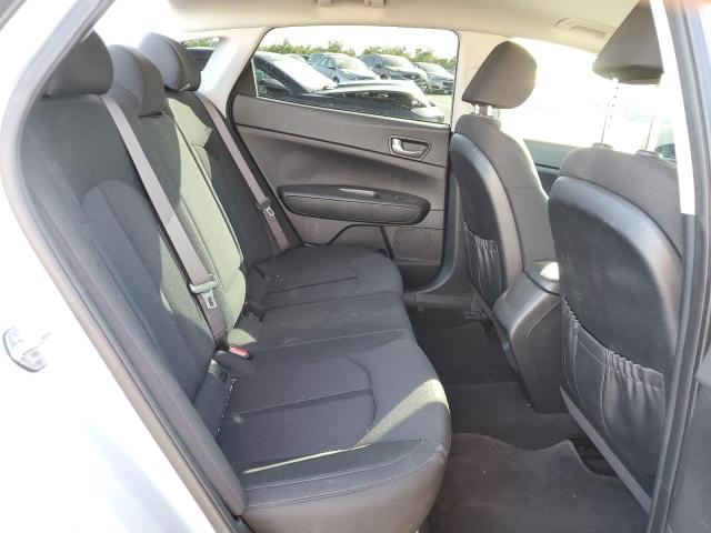 KNAGT4L38H5172999 KIA Optima Lx