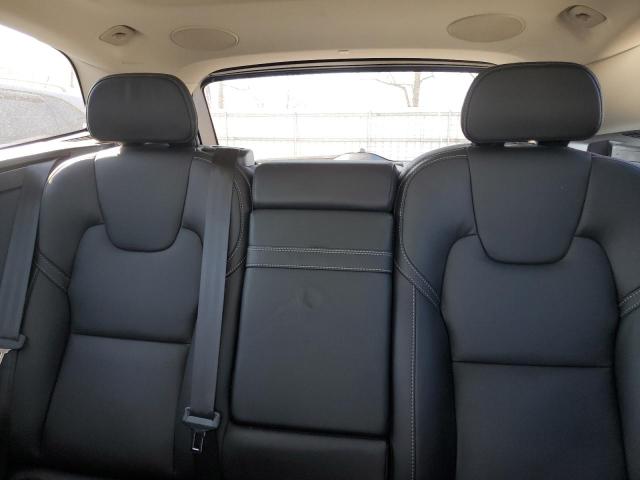 2022 VOLVO XC60 B5 IN - YV4L12RL9N1905452