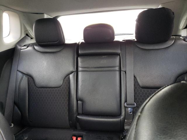 3C4NJCBB6JT408266 Jeep Compass Latitude