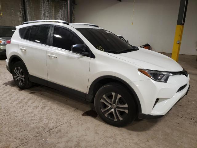 JTMBFREV0JJ218385 | 2018 TOYOTA RAV4 LE