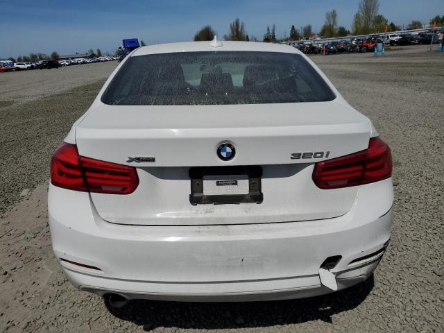 WBA8A3C59GK689895 BMW 320 XI