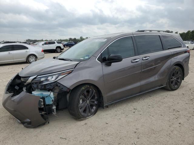 2022 TOYOTA SIENNA XSE - 5TDXRKECXNS082245