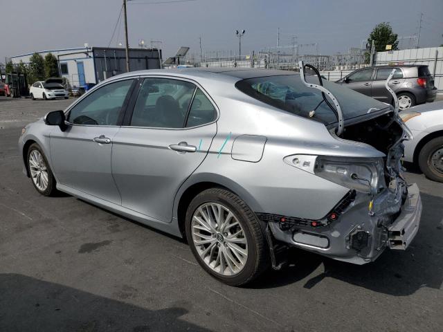 2018 TOYOTA CAMRY 4D 2 - 4T1B11HK5JU091581