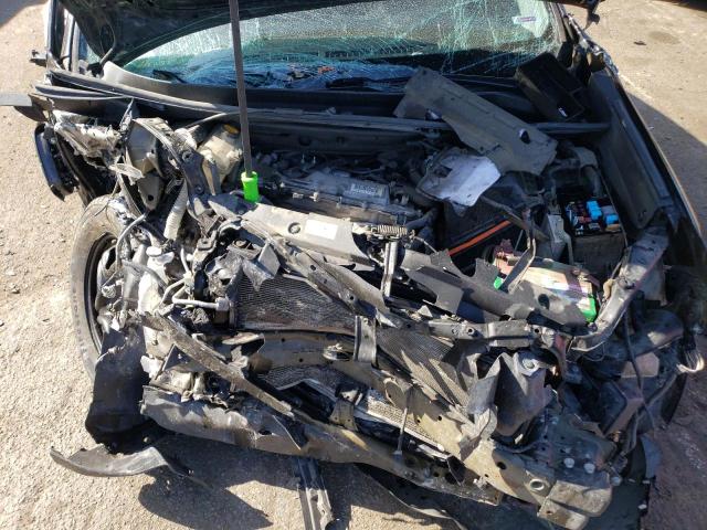 2T3BFREV4HW653860 Toyota RAV4 LE