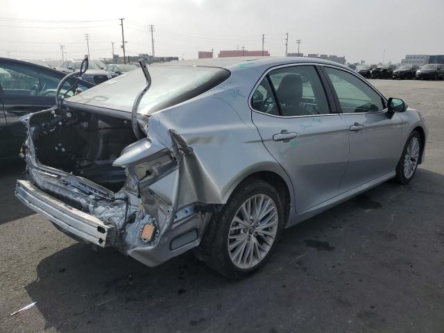 2018 TOYOTA CAMRY 4D 2 - 4T1B11HK5JU091581