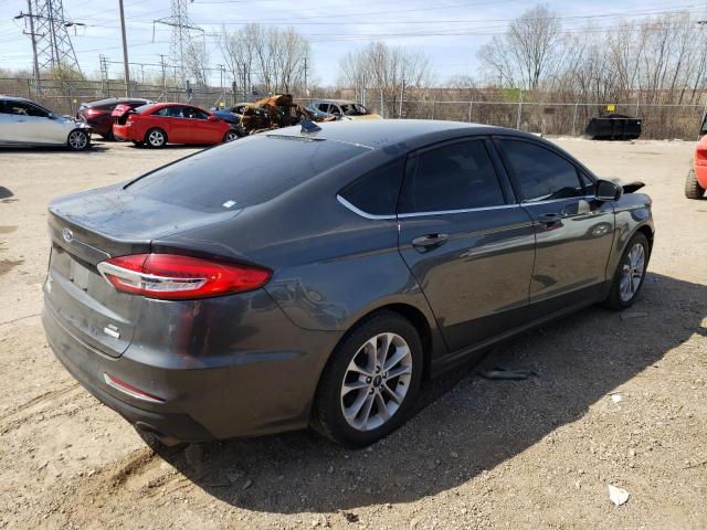 3FA6P0HD3KR281653 Ford Fusion SE 3