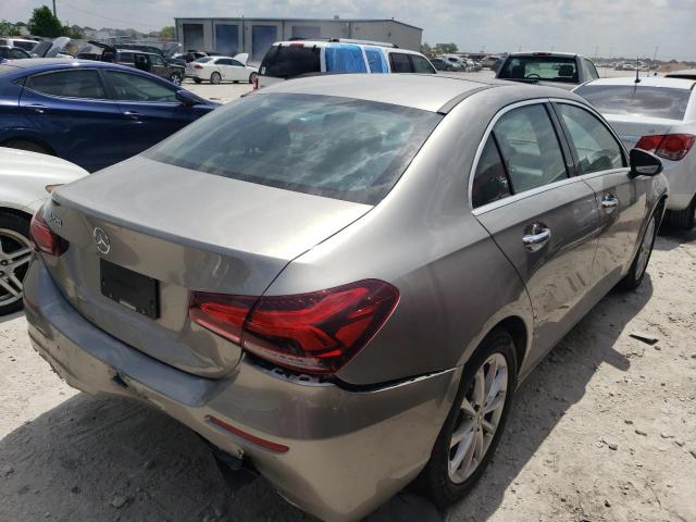 WDD3G4EBXKW026668 Mercedes-Benz A 220