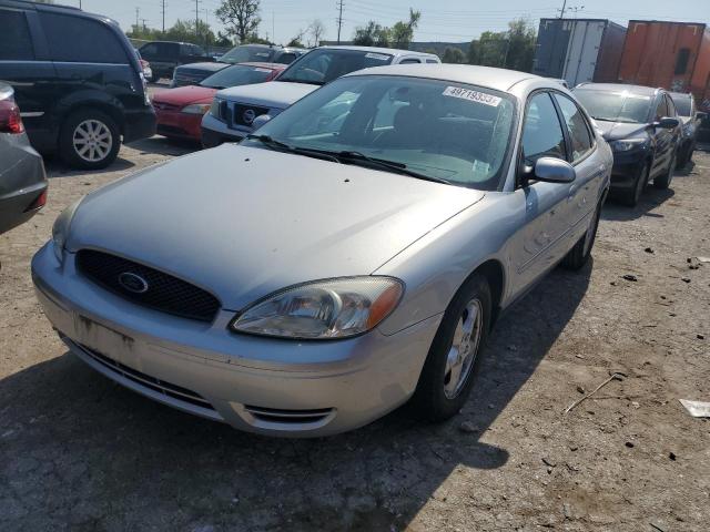 2004 Ford Taurus SE