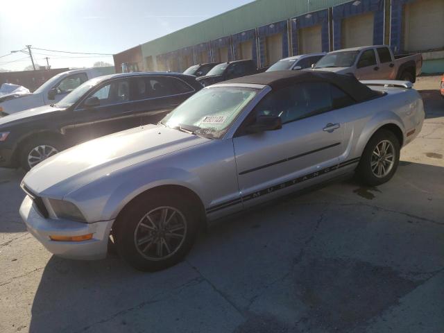 2005 Ford Mustang 